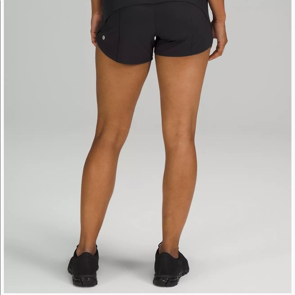 Lululemon Speed up Mid rise shorts - Picture 2 of 5